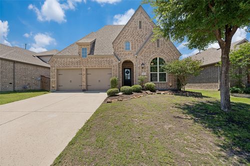 7913 Fossil Creek Trl, McKinney, TX, 75071-5672 | Card Image