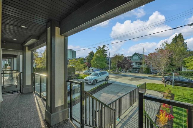 15438 Goggs Avenue, House other with 6 bedrooms, 4 bathrooms and 4 parking in White Rock BC | Image 3