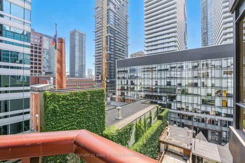 810-85 Bloor St E, Toronto, ON, M4W3Y1 | Card Image