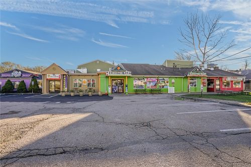100 Fortin Rd, Kingston, RI, 02881-1440 | Card Image