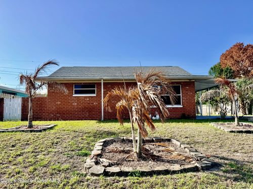 549 Poinciana Dr, Melbourne, FL, 32935-6818 | Card Image