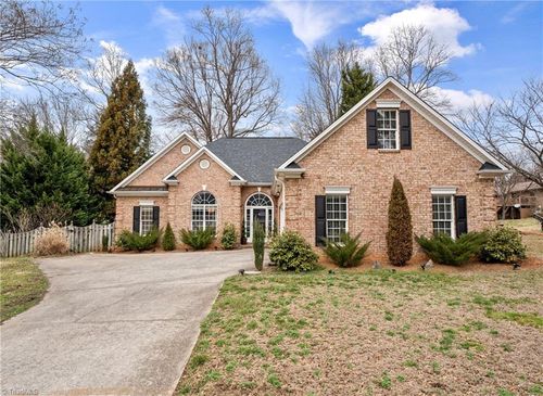 105 Bridal Crossing Dr, Winston Salem, NC, 27106-2079 | Card Image