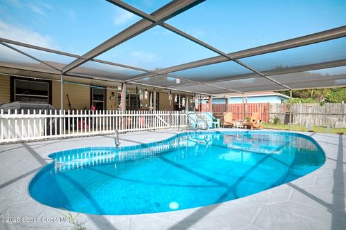 111 Delvalle St, Melbourne Beach, FL, 32951-3820 | Card Image