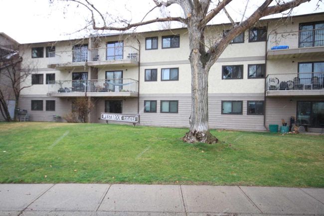 212 - 855 Columbia Blvd W, Home with 2 bedrooms, 1 bathrooms and 1 parking in Lethbridge AB | Image 1