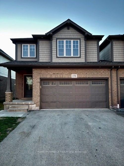 {{alt}} | Card Image