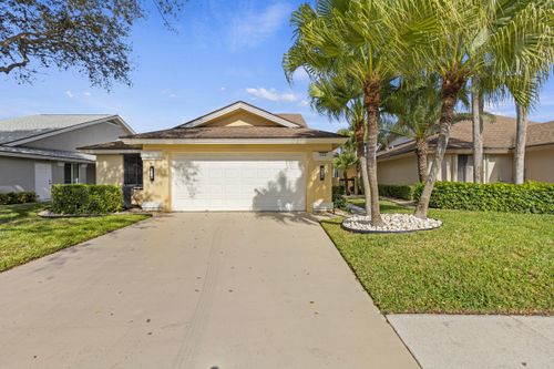 125 Seashore Dr, Jupiter, FL, 33477-9683 | Card Image