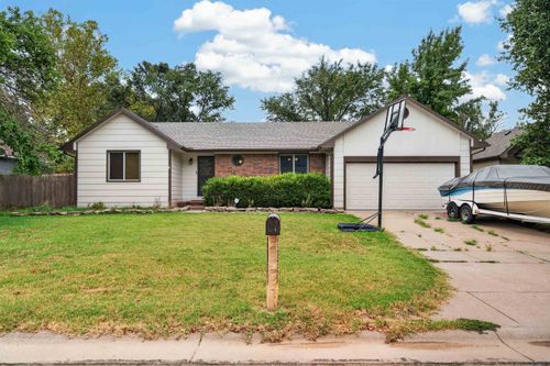 2153 S Lark Ct, Wichita, KS, 67209-1252 | Card Image