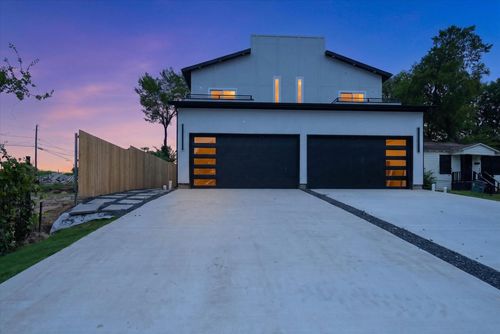 520 & 522 Woodbine Avenue, Dallas, TX, 75203 | Card Image