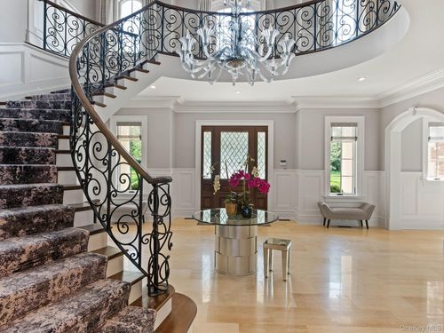 52 Wheatley Rd, Glen Head, NY, 11545-2906 | Card Image