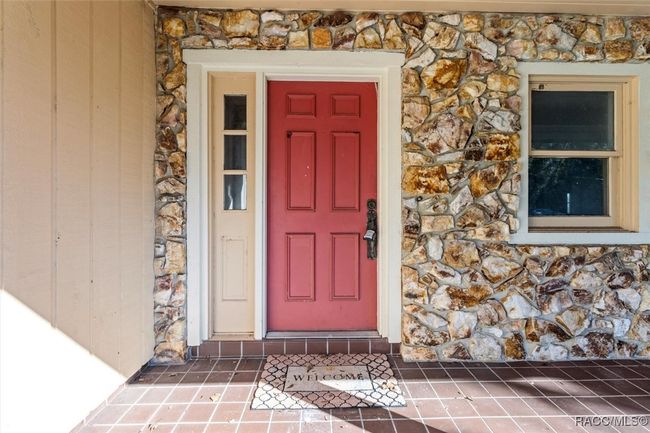 809 N Golf Course Dr, House other with 3 bedrooms, 2 bathrooms and 3 parking in Crystal River FL | Image 4