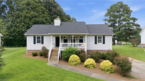 126 Fox Chase Court, Lexington, NC, 27295 | Card Image