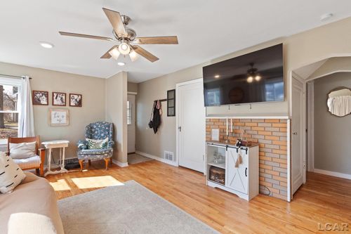 218 Greenly Street, Adrian, MI, 49221 | Card Image