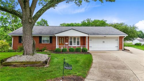 7607 Plamor Cir, Centerville, OH, 45459-3637 | Card Image