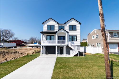 3004 Harbor St, Baldwin, NY, 11510-4343 | Card Image