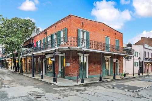 839 Chartres St, New Orleans, LA, 70116-3206 | Card Image
