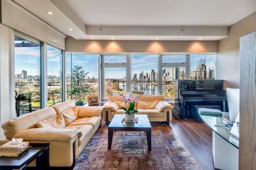 504-181 Athletes Way, Vancouver, BC, V5Y0E5 | Card Image