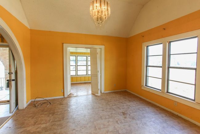 1405 Runnels St, House other with 4 bedrooms, 2 bathrooms and null parking in Big Spring TX | Image 6
