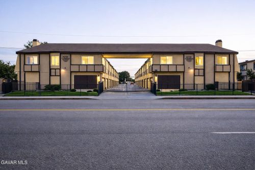 apt-15-38710 10th St E, Palmdale, CA, 93550-3877 | Card Image