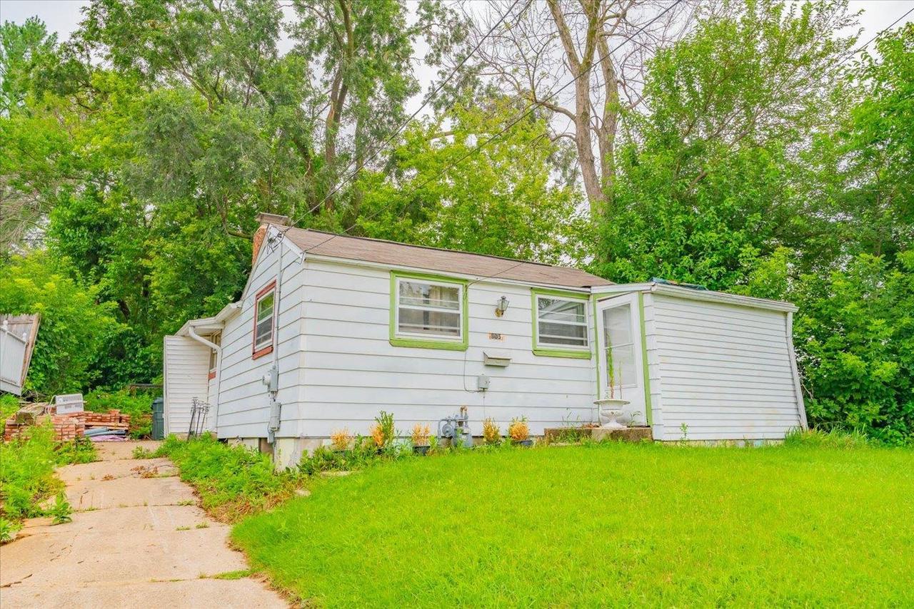 Mayer Ave, Madison, WI 53704