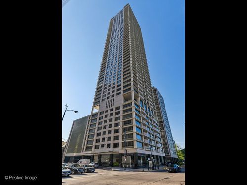 44b-1000 E Oak St, Chicago, IL, 60611-1541 | Card Image