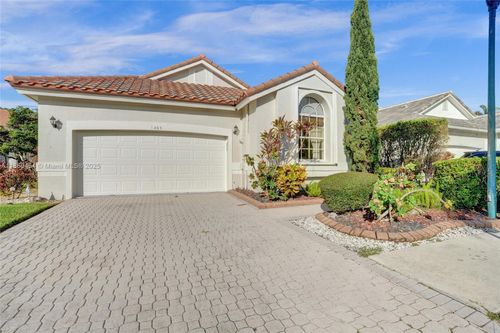 1485 Lacosta Dr W, Pembroke Pines, FL, 33027-2308 | Card Image