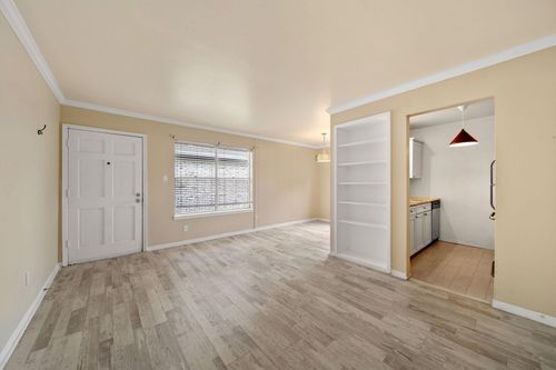 5-421 Emerson St, Houston, TX, 77006-4561 | Card Image