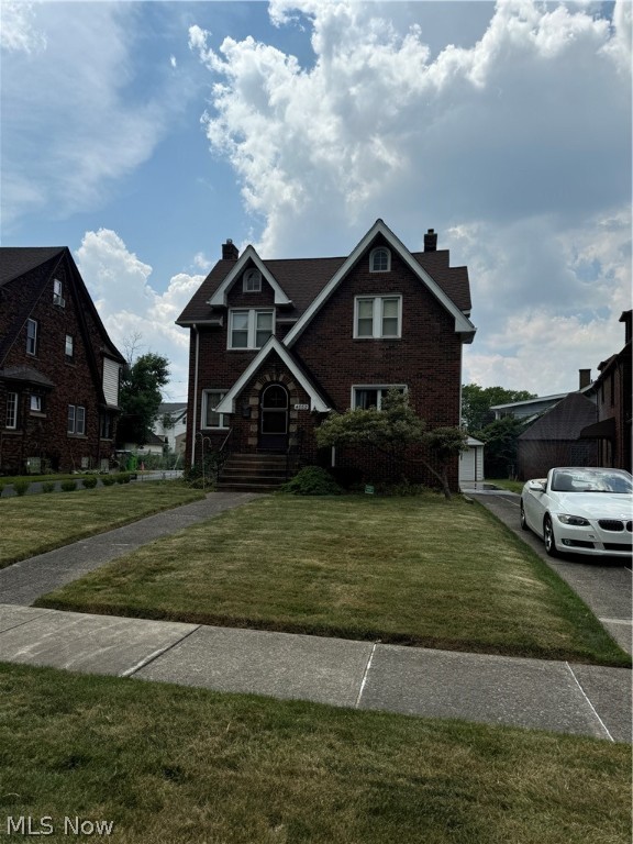 Edgepark Dr, Garfield Heights, OH 44125
