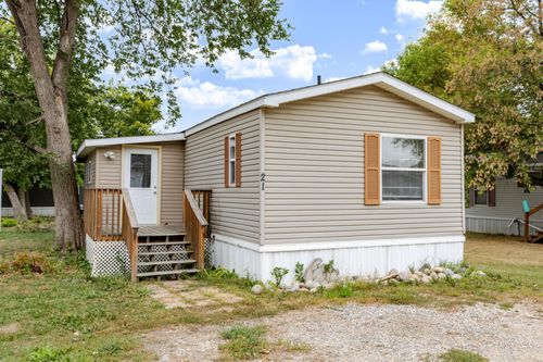 21 Horseshoe Bnd, Horace, ND, 58047-5718 | Card Image