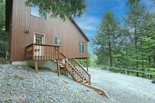 441 E Kelm Pond Rd, Warrensburg, NY, 12885 | Card Image