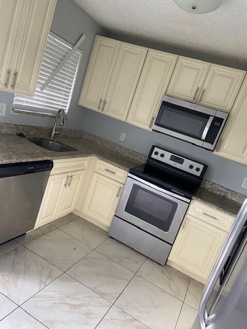 578 Sw Sara Blvd, Port St. Lucie, FL, 34953-6373 | Card Image