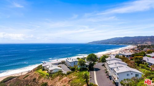 6824 Las Olas Way, Malibu, CA, 90265 | Card Image