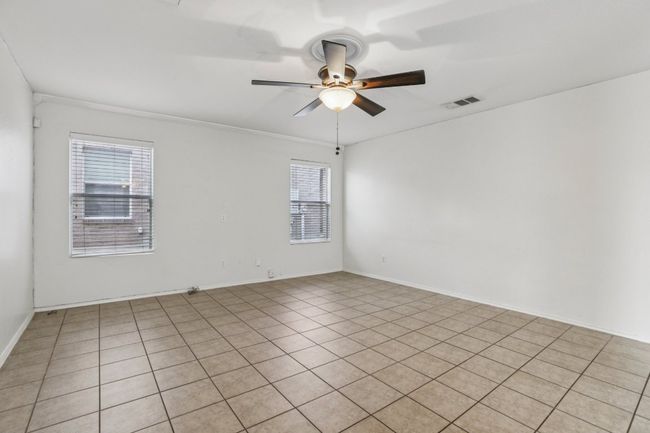 13413 Lismore Ln, House other with 4 bedrooms, 3 bathrooms and 4 parking in Pflugerville TX | Image 4