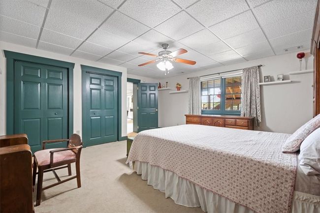 1308 Logan Rd, House other with 5 bedrooms, 4 bathrooms and 4 parking in Gibsonia PA | Image 37