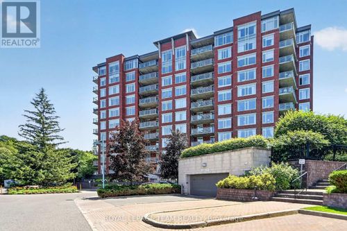 406-136 Darlington Private, Ottawa, ON, K1V0X6 | Card Image