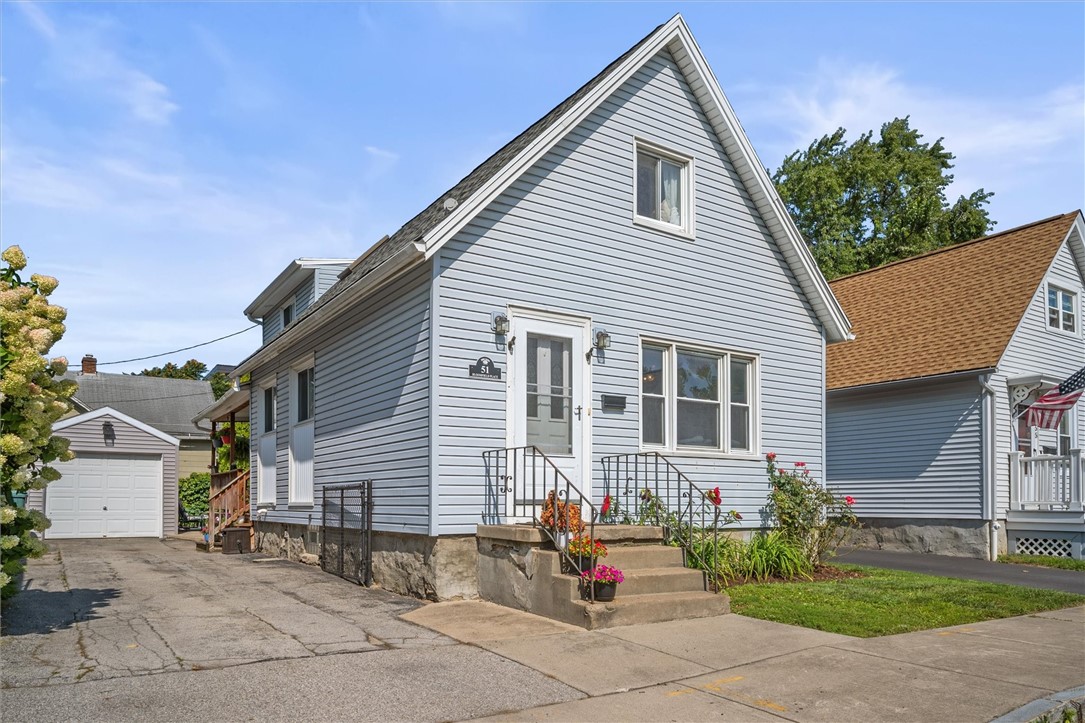 Bloomfield Pl, Rochester, NY 14620