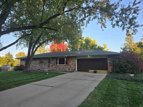 2905 Sandra Ln, Winona Lake, IN, 46590-2043 | Card Image