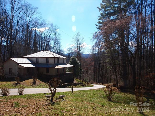 664 Woodfin Rd, House other with 2 bedrooms, 1 bathrooms and null parking in Sylva NC | Image 32