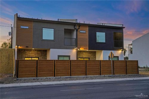 820 S Bicentennial Blvd, McAllen, TX, 78501 | Card Image