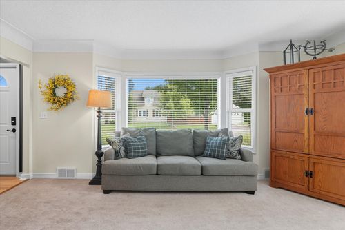 805 8th St Sw, Pine City, MN, 55063-2038 | Card Image