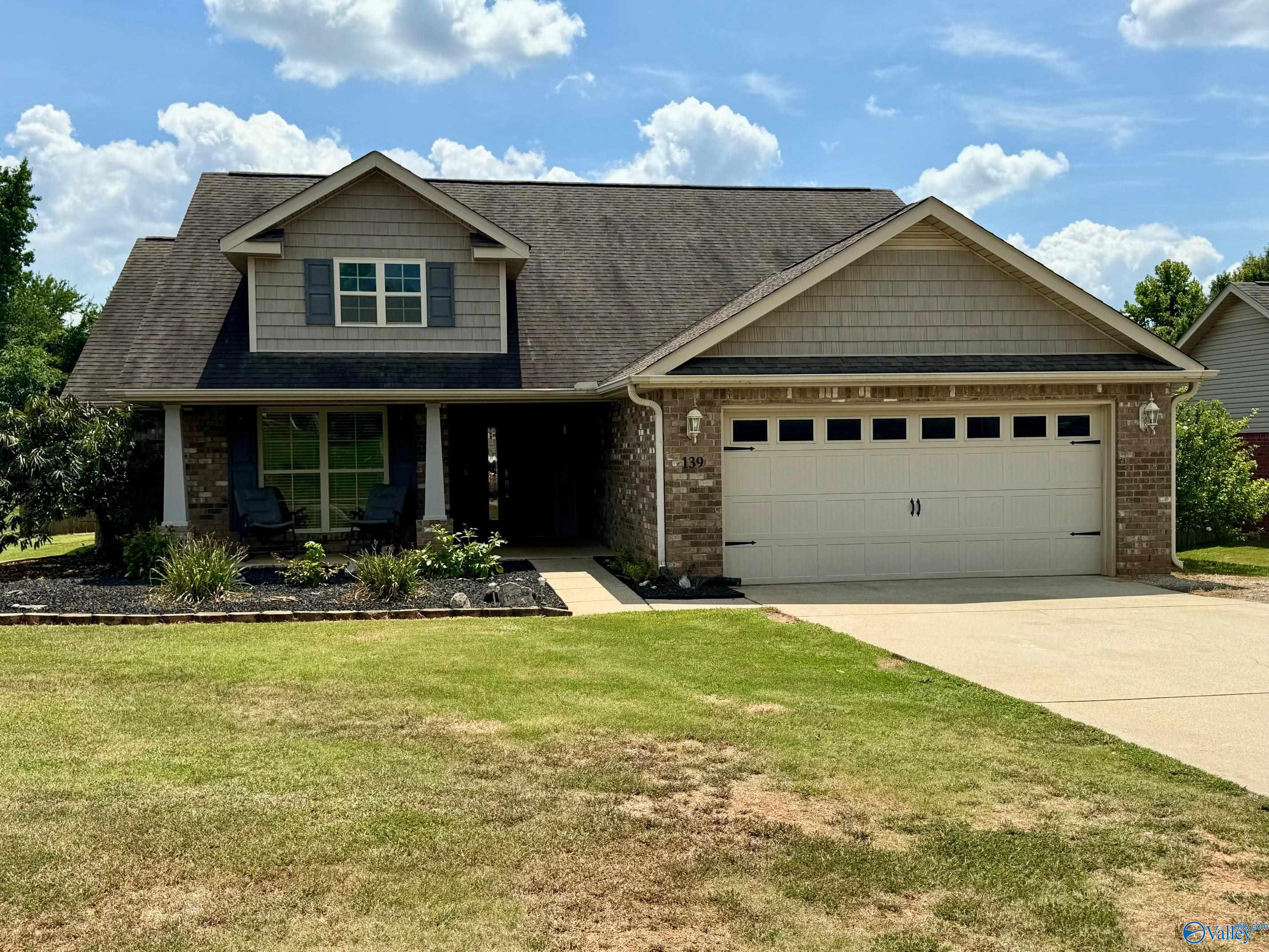 Bridge Crest Dr, Harvest, AL 35749