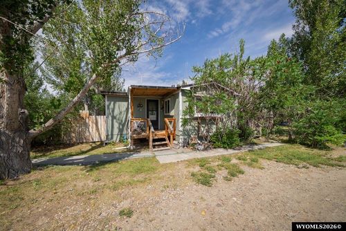 930 N 8th St, Basin, WY, 82410-5085 | Card Image