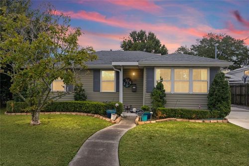 1121 Evergreen Dr, Gretna, LA, 70053-4817 | Card Image