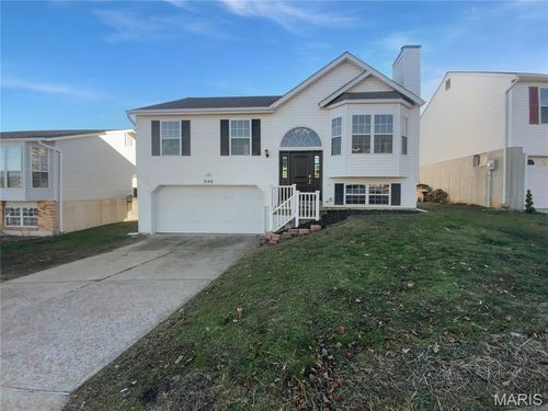 3166 5 Oaks Dr, Arnold, MO, 63010-3882 | Card Image