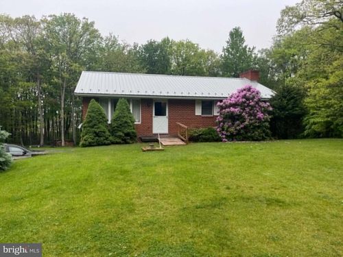 211 Rocky Mountain Dr, Grantsville, MD, 21536-2111 | Card Image