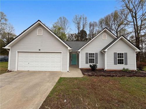 42 Edgefield Dr, Commerce, GA, 30529-5153 | Card Image