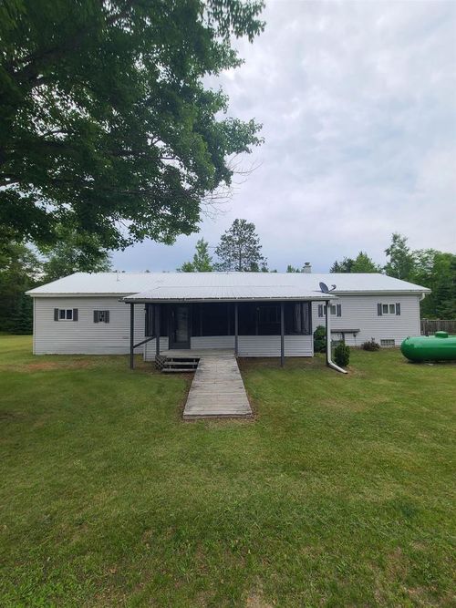 W7916 Aspen Lane, Pembine, WI, 54156 | Card Image