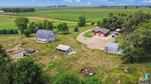 28028 448th Ave Avenue, Parker, SD, 57053 | Card Image