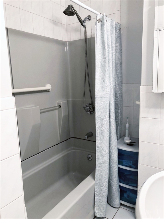 Residential Lease in Newton 5