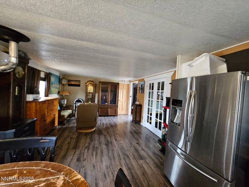 11 Mariposa Way, Round Mountain, NV, 89045-9669 | Card Image