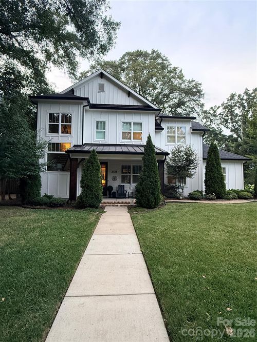 3135 E Ford Rd, Charlotte, NC, 28205-3110 | Card Image
